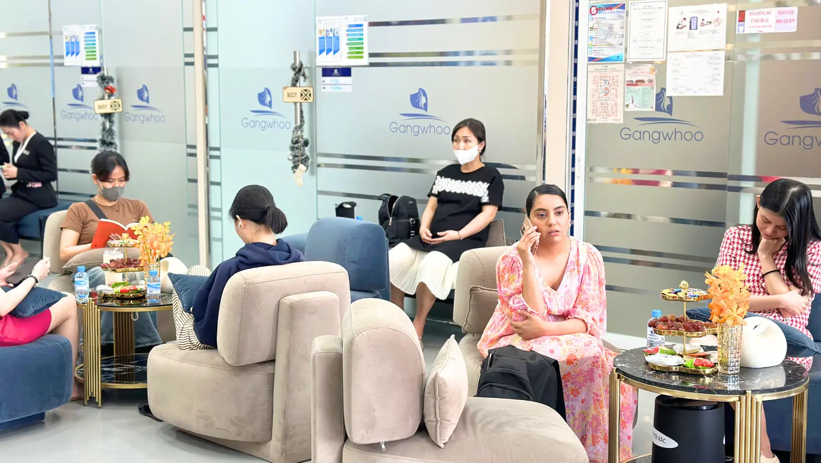 Cắt mí bị hỏng: Nguyên nhân, dấu hiệu và cách khắc phục 23 Không chỉ nổi bật với chất lượng dịch vụ, bệnh viện thẩm mỹ Gangwhoo còn được khách hàng trong và ngoài nước tin cậy