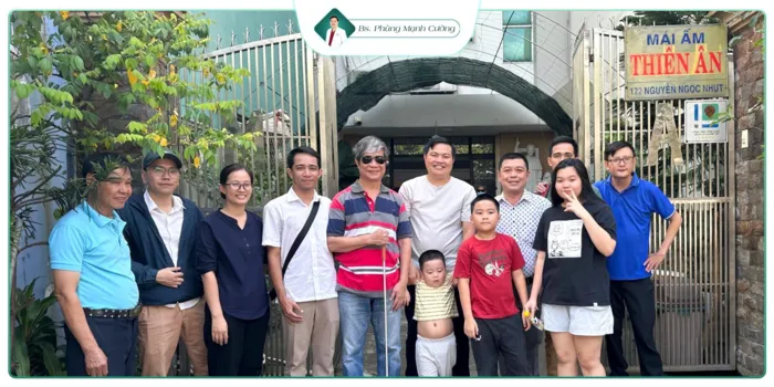 Tình Thương và Nỗ Lực: Lời Dạy Gửi Đến Con Trai Của BS Phùng Mạnh Cường